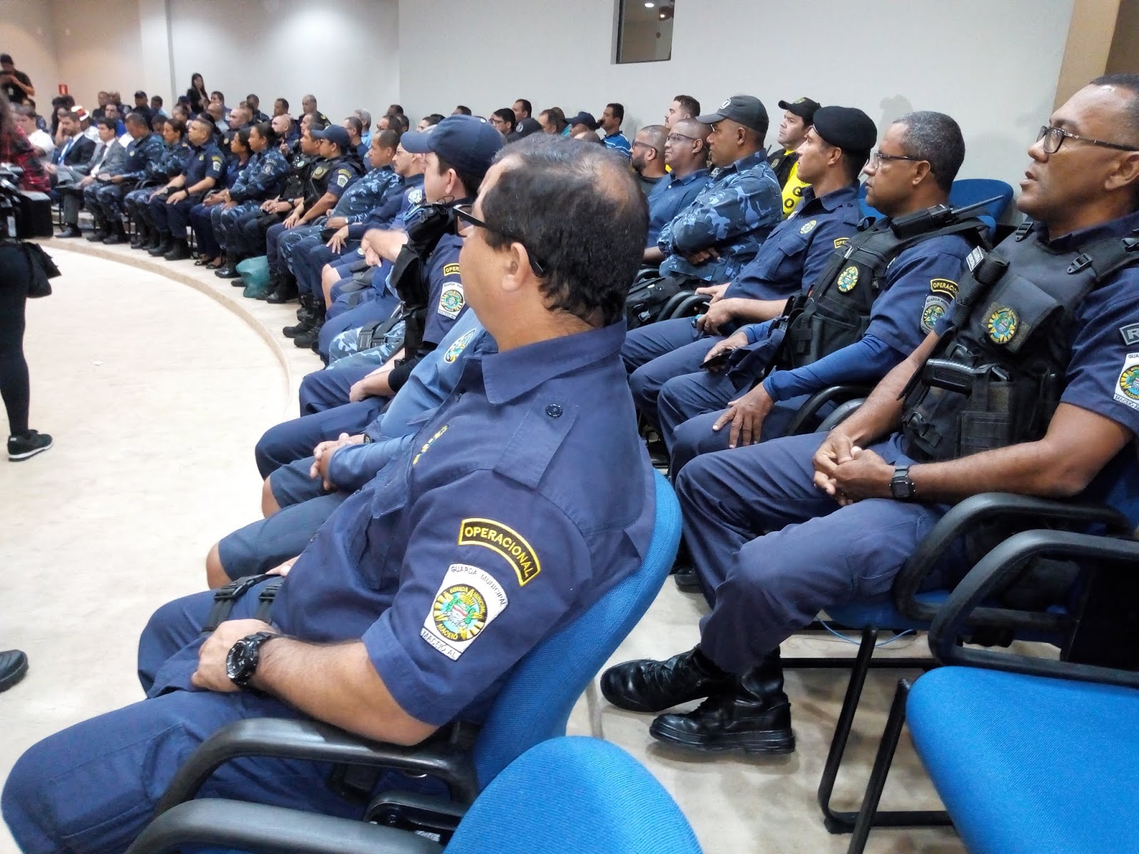 GM NOTÍCIAAL POLÍCIA FEDERAL ENTREGA PORTE DE ARMA DE FOGO PARA