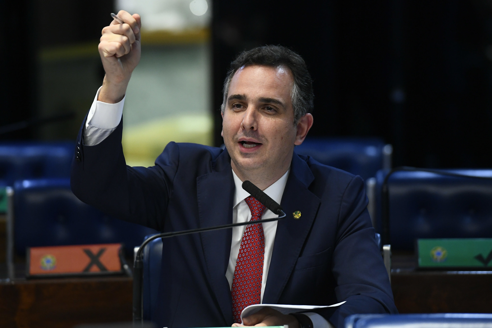 Covid-19: Senado vai propor compra de vacina pela iniciativa privada