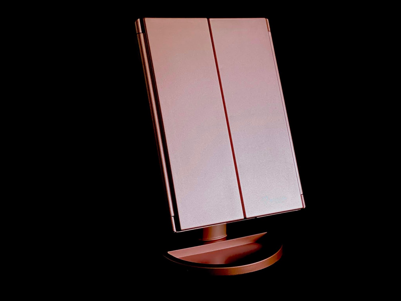 BESTOPE Three Panel LED Lighted Makeup Mirror