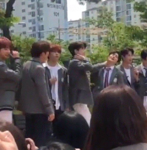 최애음료 vs 최애의 음료 어떤걸 마셔야할지 고민됨ㅋㅋ | 인스티즈