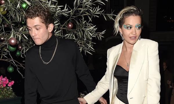  Rita Ora está saliendo con el hijo de Jude Law