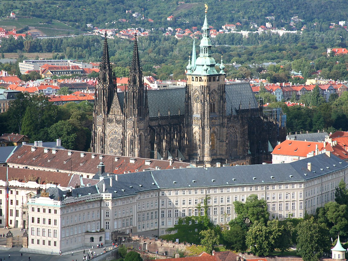 World Visits Tour Of Prague Castle Historical Complex