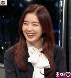 리버풀vs맨시티 앞두고 막간타임에 보는 어제자 런드리데이 아이린.gif | 인스티즈