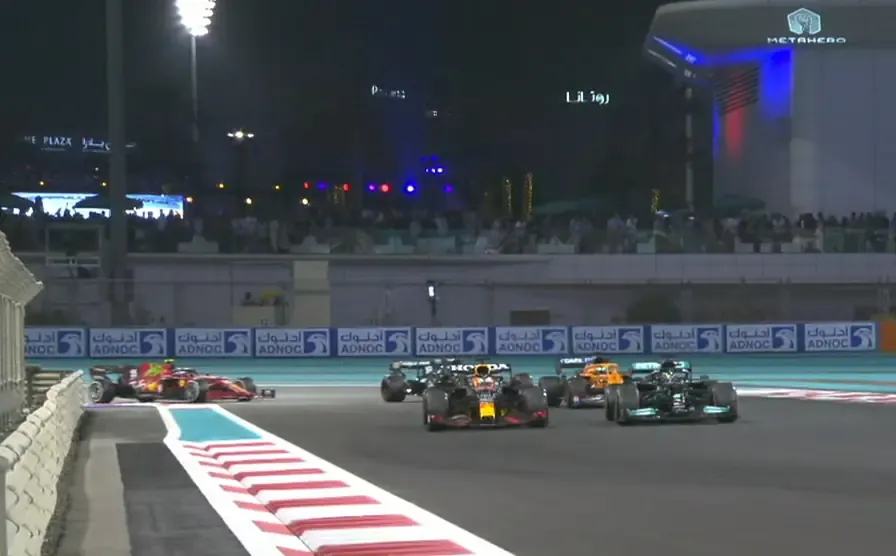 Max Verstappen vince il gran premio di Abu Dhabi 2021