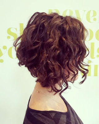 ✘ 26+ Amazing Curly Bob Short Hairstyles To Choose Right Now when looking for the proper bob you may find endless amounts of straight bob cuts ✘ 26+ Amazing Curly Bob Short Hairstyles To Choose Right Now
