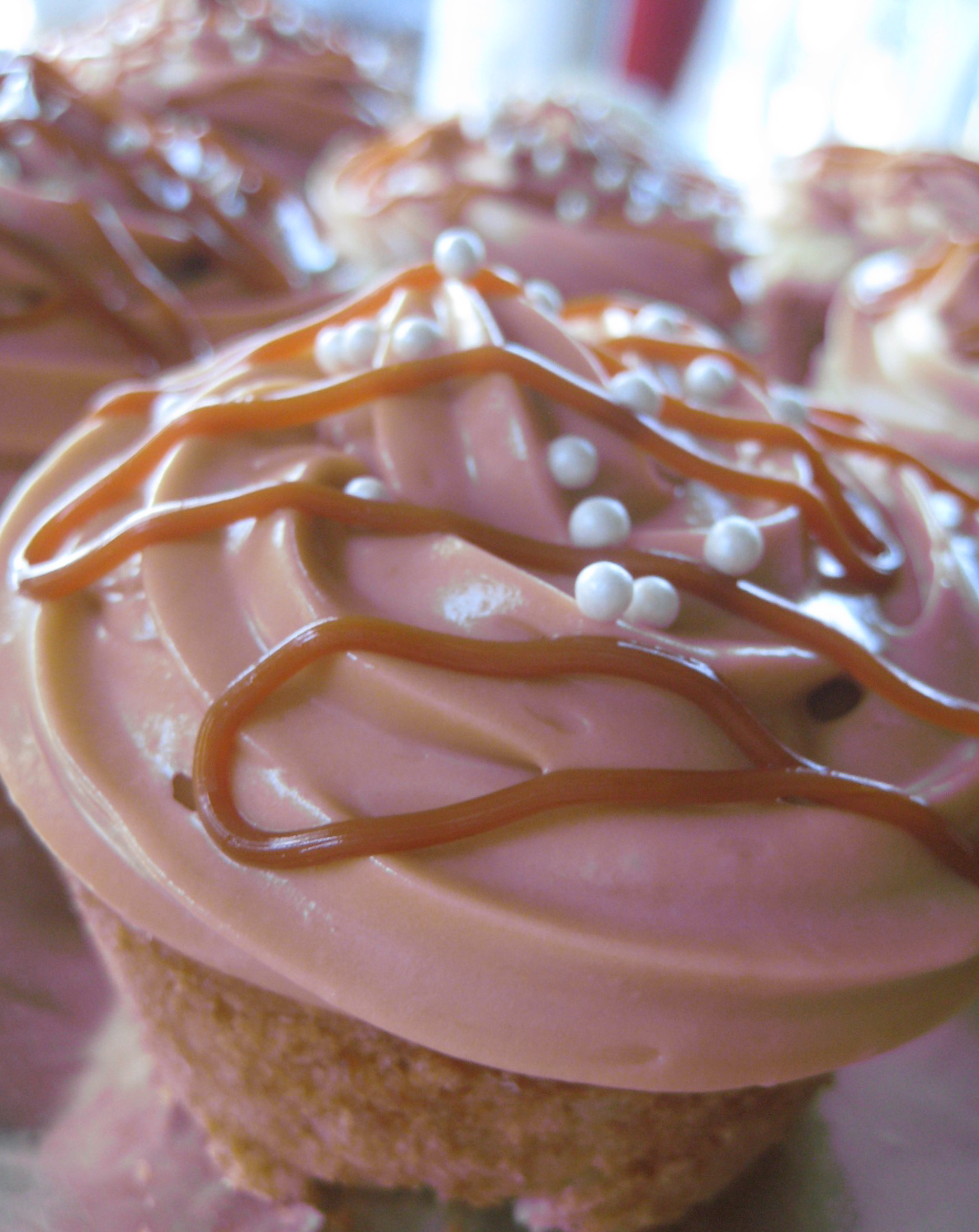 SugarScape: Dulce de Leche Cupcakes