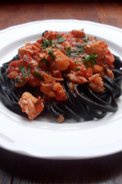 black pasta, cod, pasta, tomato sauce, recipe, recipes, fish