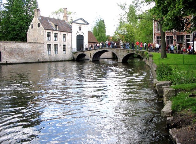 名所 史跡を訪ねて ベルギー ３種の世界遺産 水の都ブルージュ ブルッヘ を訪ねて