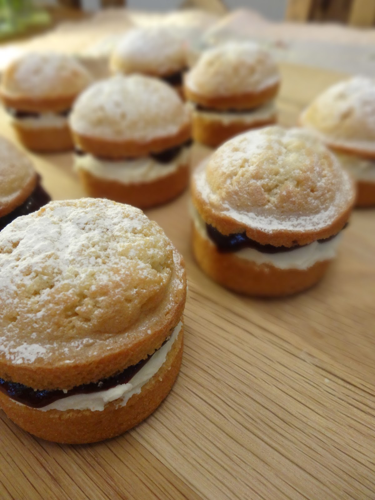 Rosie Bakes It Mini Victoria Sandwiches