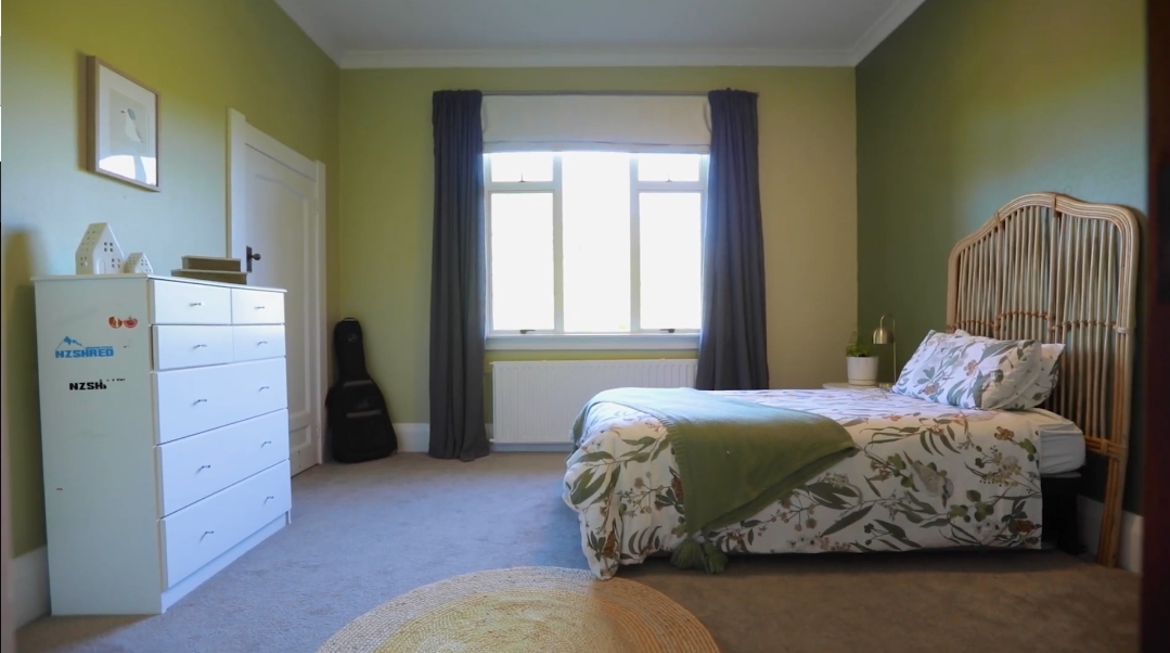 15 Interior Design Photos vs. 25 Wilson Road North, Paengaroa Home Tour