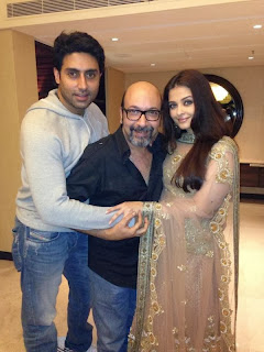 Abhishek pays a surprise visit to Aishwarya on the sets of an Ad