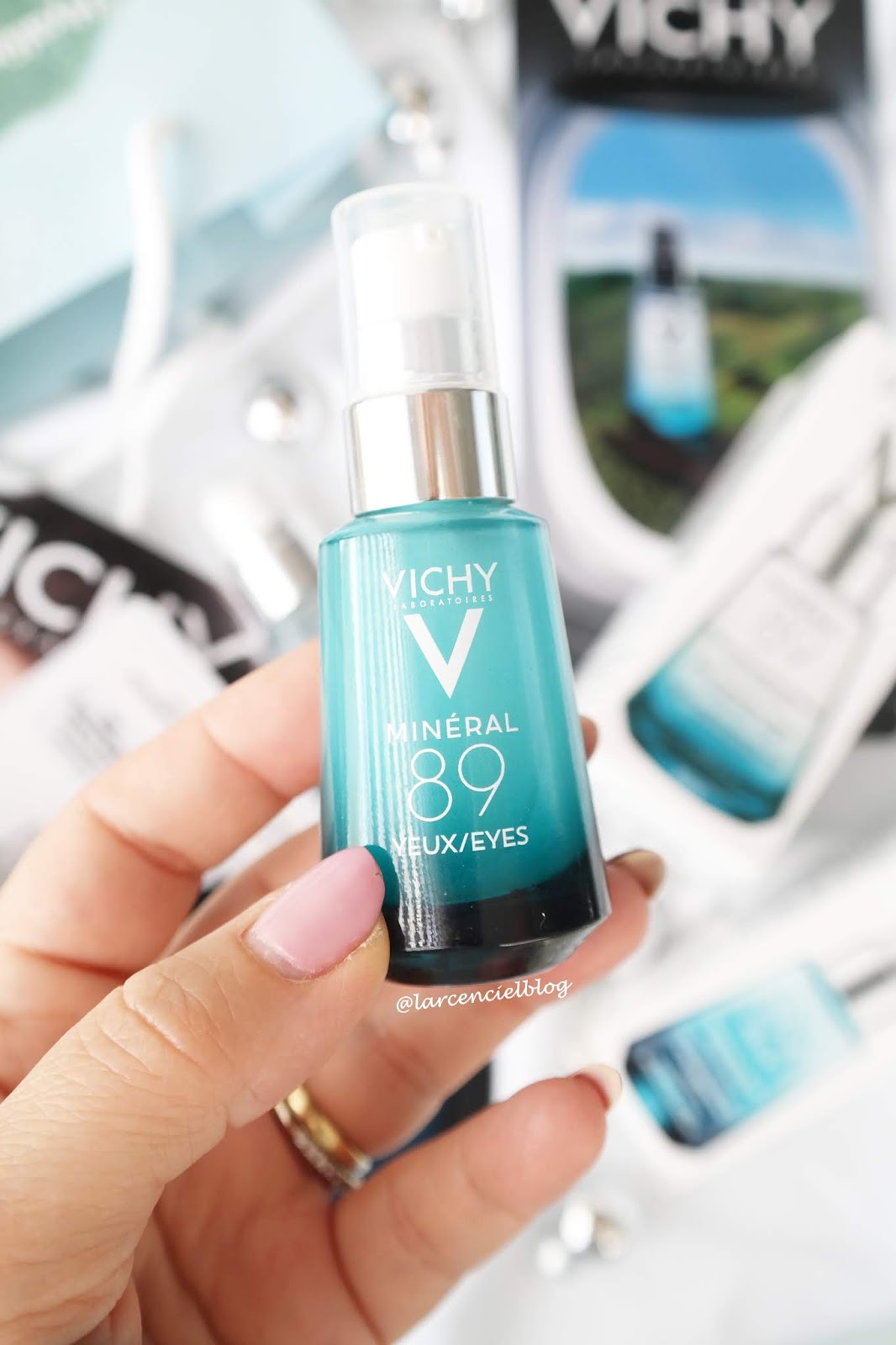Vichy Mineral 89 Eyes Goz Cevresi Bakimi L Arc En Ciel