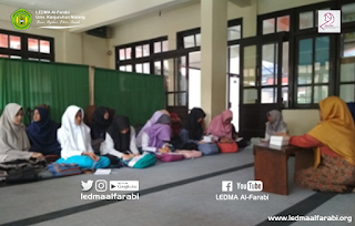 FORSIMA dengan Tema "Gombal Warning" (Hati-hati Akhwat Rayuan Ikhwan Lebih Dahsyat) FORSIMA dengan Tema "Gombal Warning" (Hati-hati Akhwat Rayuan Ikhwan Lebih Dahsyat)