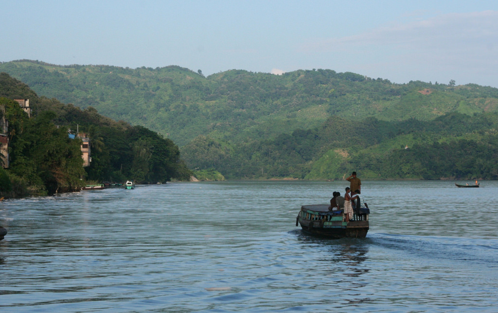 Do enjoy....get entertained with Karnaphuli River, Bangladesh