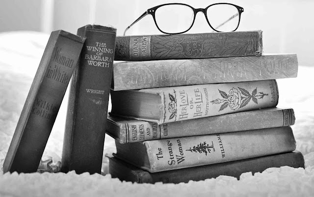 Menjelaskan Unsur-Unsur Intrinsik Penggalan Novel Menjelaskan Unsur-Unsur Intrinsik Penggalan Novel