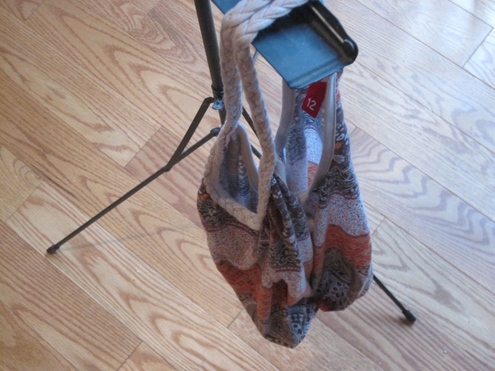 SOS Saving.Over.Splurging DIY Hobo Bag (No sewing required!)