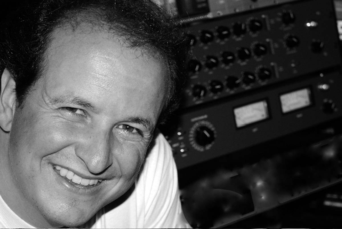 NOTICIAS Y EFEMERIDES MUSICALES Y DEL CINE: JULIO REYES COPELLO, EL ...