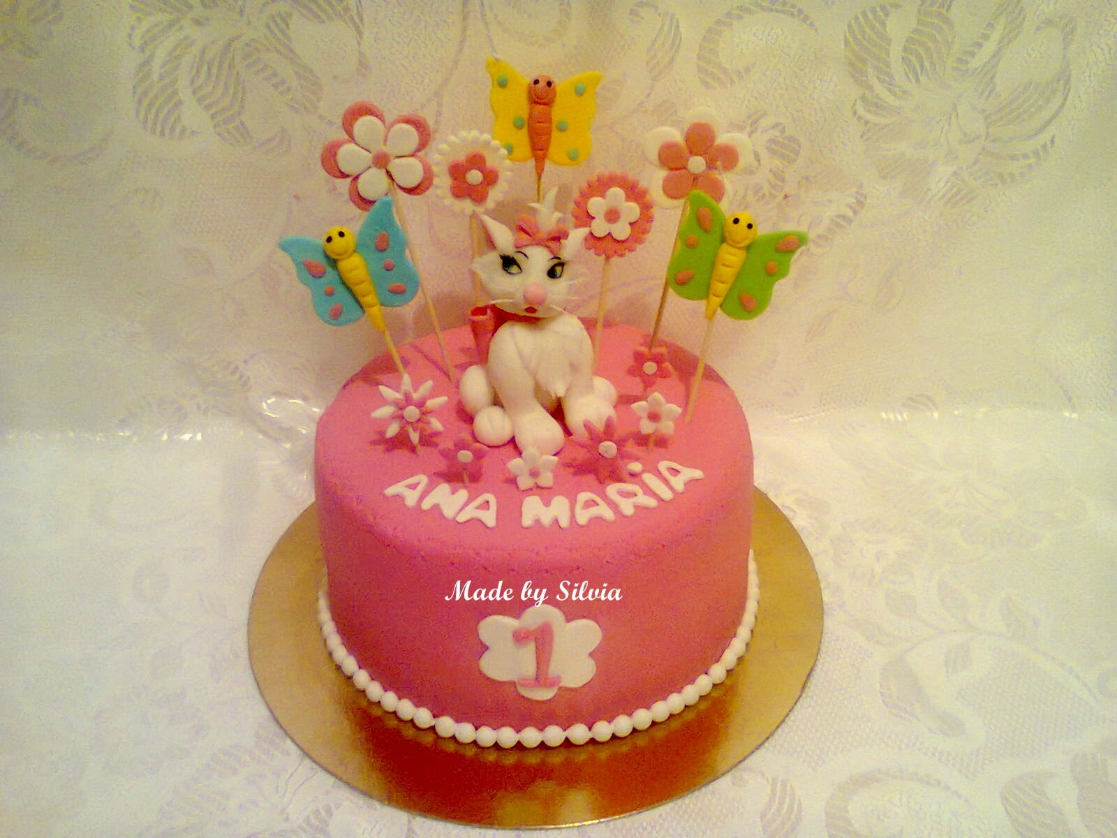 Tort cu Pisicuta Maria (Pisicile aristocrate)