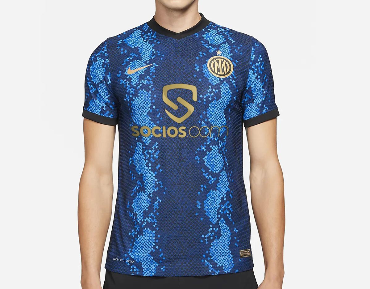 Alternate Football on X: If fashion labels were kit sponsors. Versace X  Inter Milan & PSG X Louis Vuitton #PSG #InterMilan #Versace #LV   / X