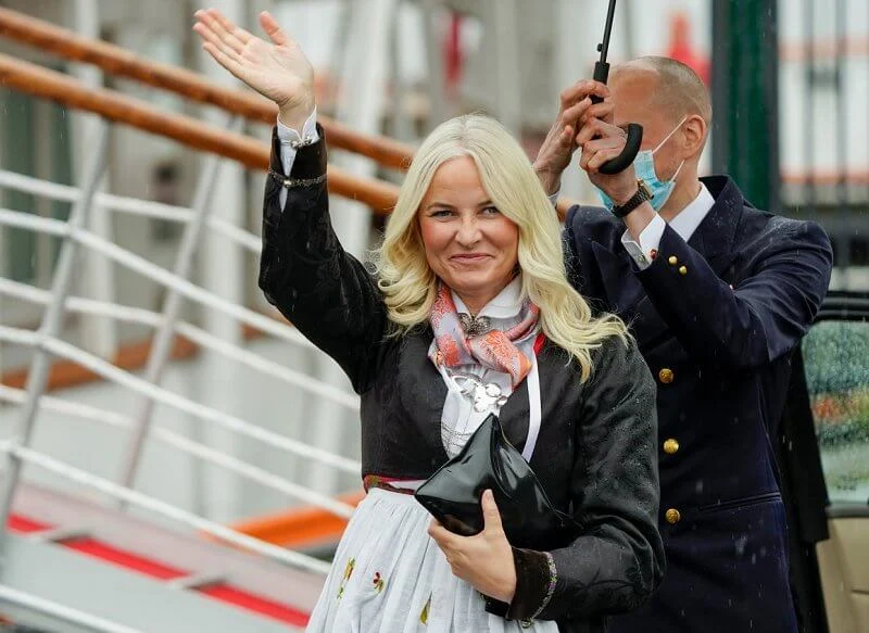 Crown Prince Haakon, Crown Princess Mette Marit, Princess Märtha Louise and Maud Angelica Behnn