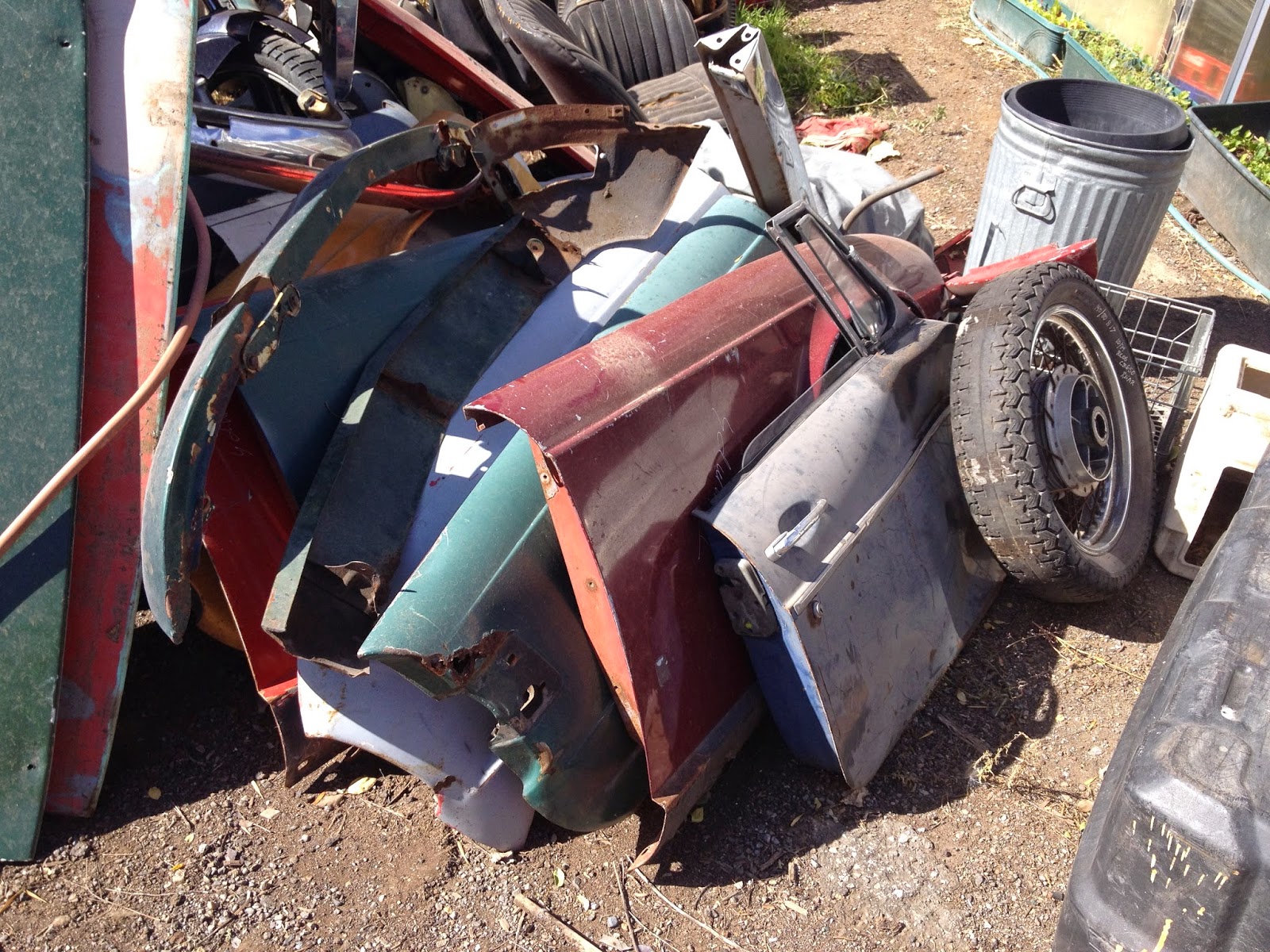1973 Triumph Spitfire 1500 Project: Triumph parts graveyard