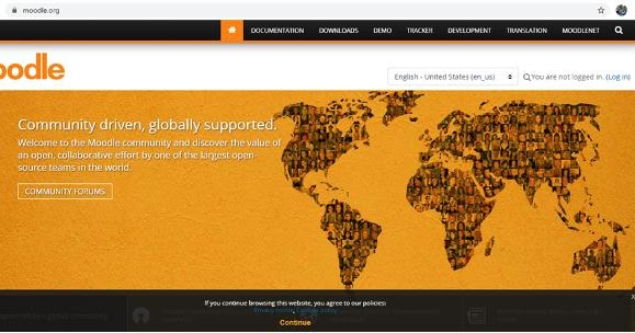 Apa perbedaan Moodle dan Edmodo? Dan apa kelebihan dan