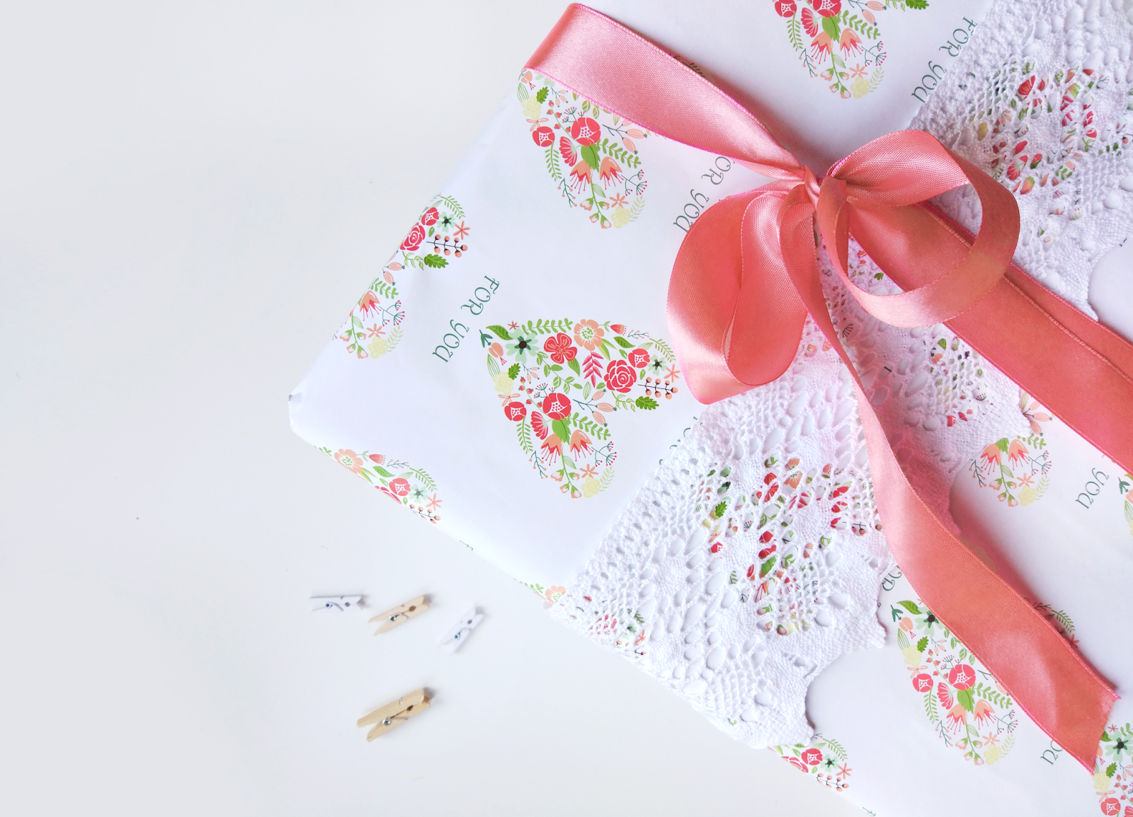 A Biblical Guide to Buying Gift For Your Kids - true pure & lovely