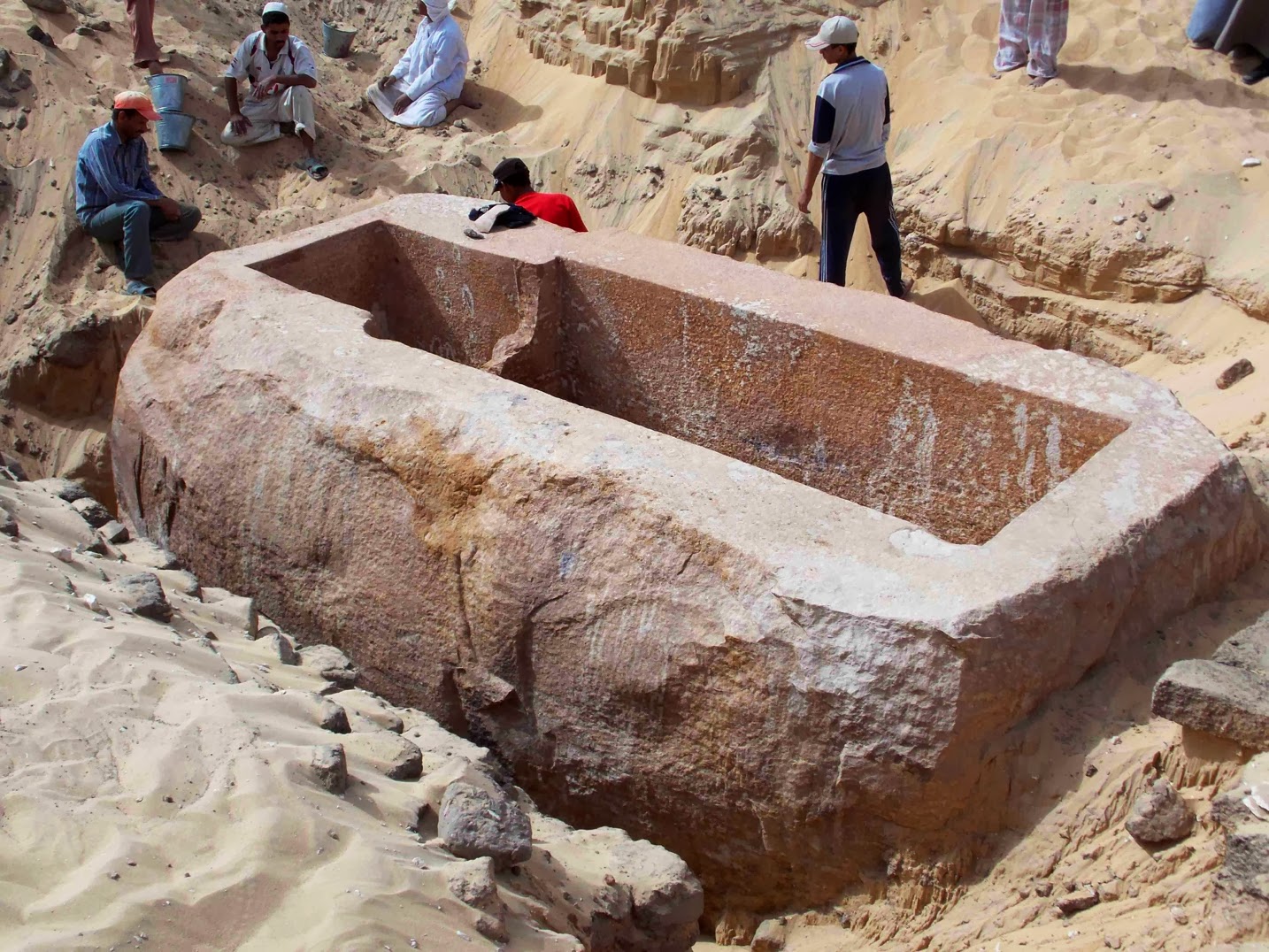 Egyptian Pharaoh's Tomb Discovered by American Archaeologists The Art