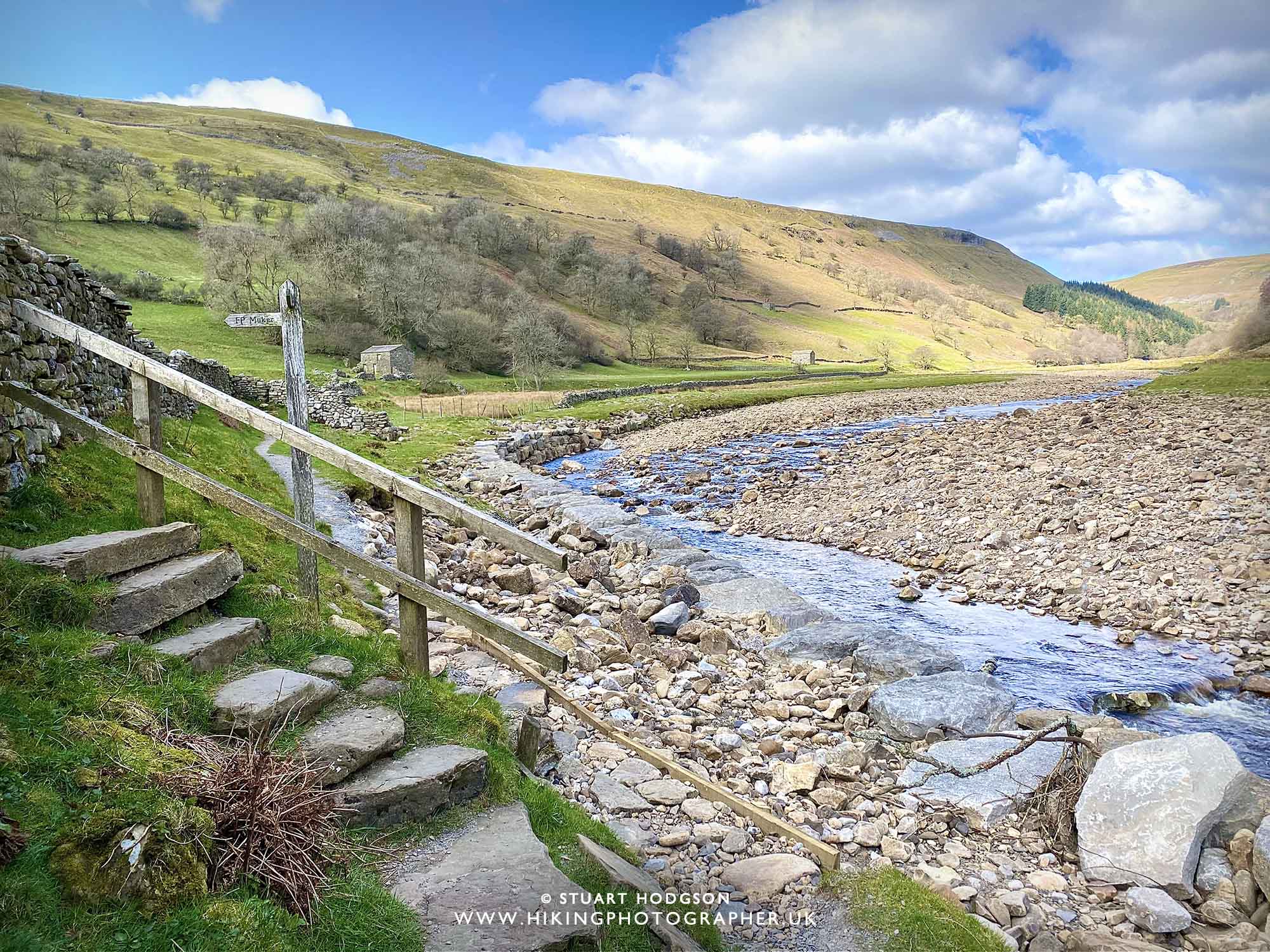Keld muker walk circular river swaledale yorkshire dales wildflower meadow