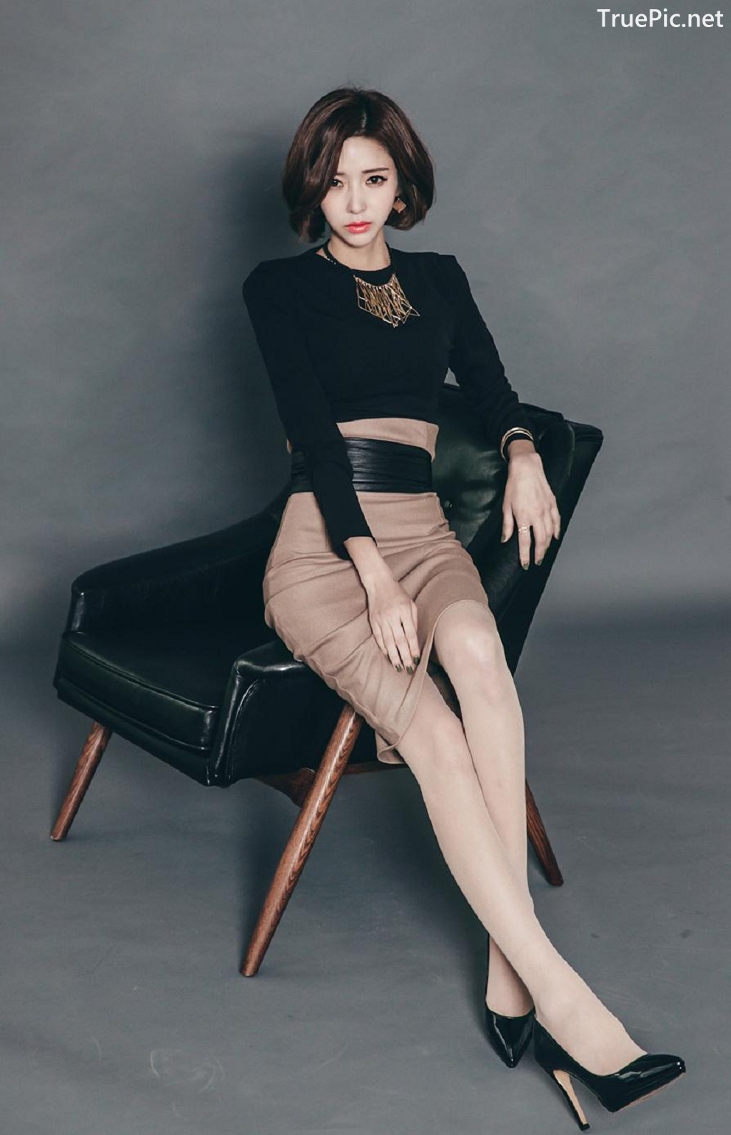Image Ye Jin - Korean Fashion Model - Studio Photoshoot Collection - TruePic.net - Picture-19