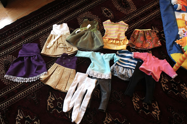 List of free patterns for American Girl doll clothes.