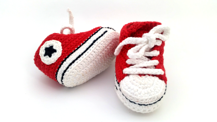 patucos, converse, ganchillo, bebés