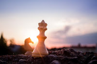 Chess king - Photo by ᴊᴀᴄʜʏᴍ ᴍɪᴄʜᴀʟ on Unsplash