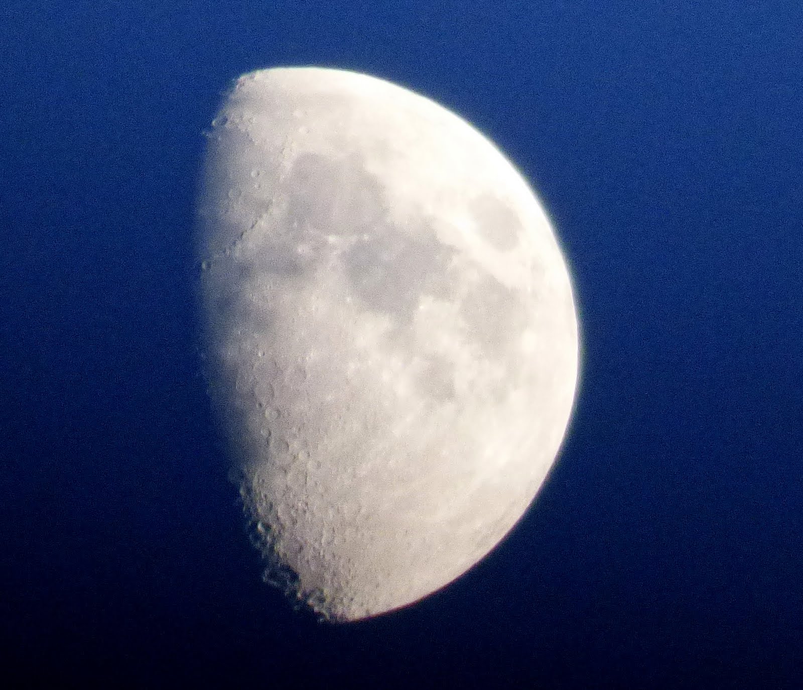 FreeSpirit Waxing Gibbous phase.