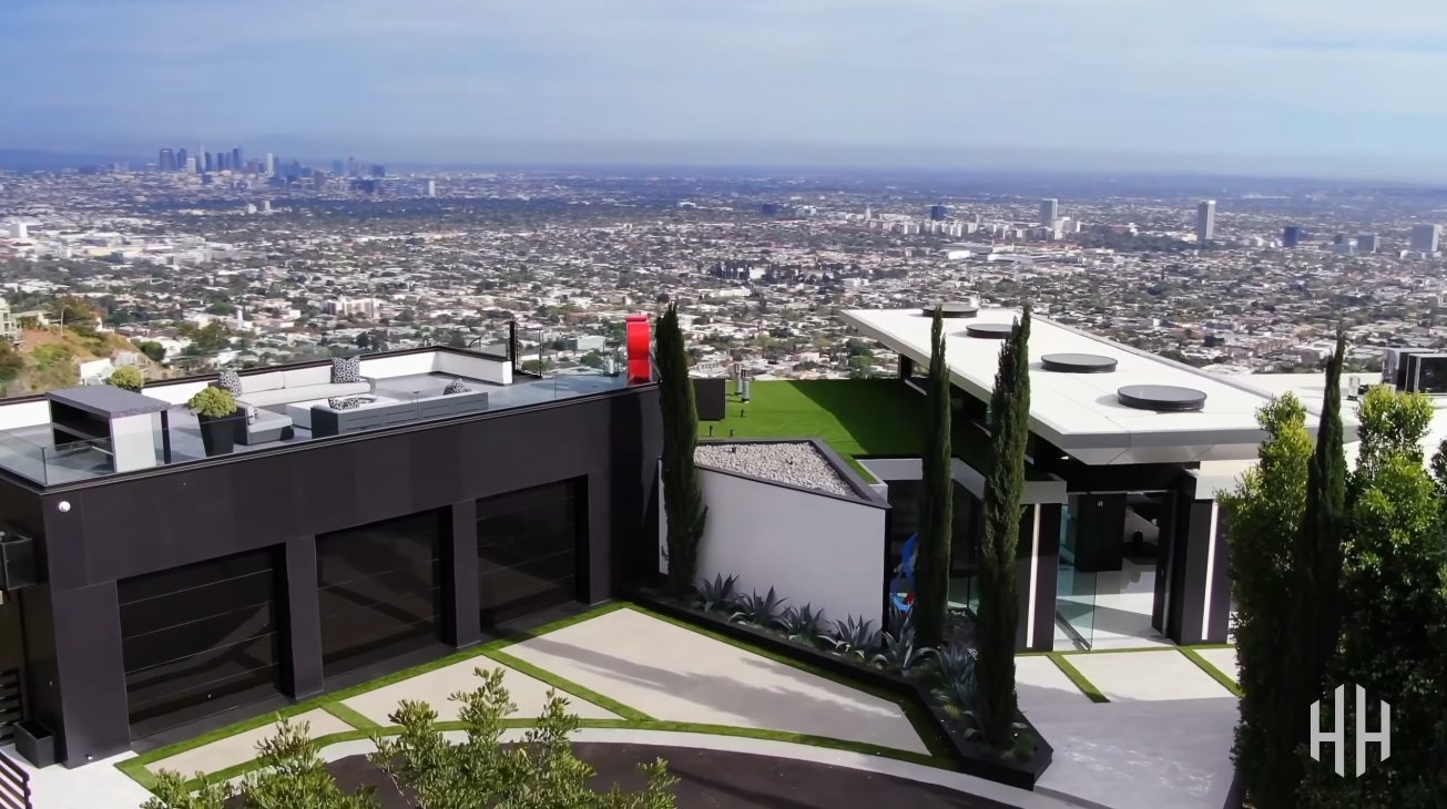 59 Photos vs. 1622 Viewmont Dr, Los Angeles vs. Luxury Mansion Interior Design Tour
