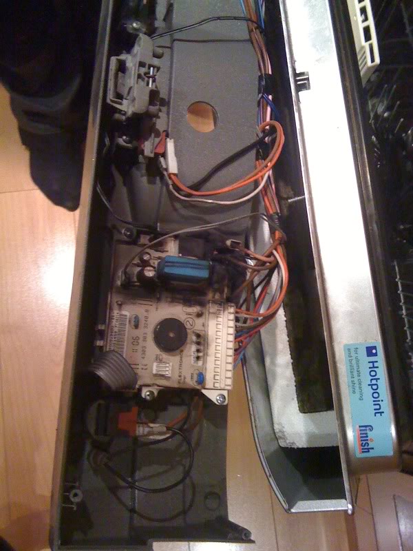 Dishwasher set on fire HOTPOINT FDW60 FIRE INDESIT FLEXTRONICS MODULE