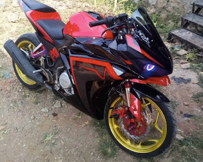 Modifikasi YZF-R125 Double Eyes Motor Vixion