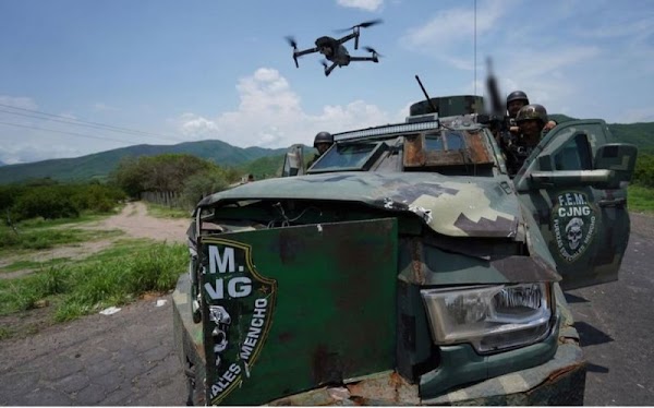 CJNG siembra TERROR en Aguililla, Michoacán; este es su poderoso ejercito (FOTOS) CJNG siembra TERROR en Aguililla, Michoacán; este es su poderoso ejercito (FOTOS)