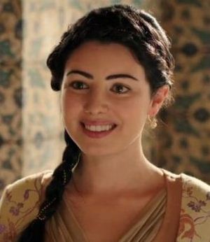 Esmahan Sultan Kimdir? Moda Mekanım