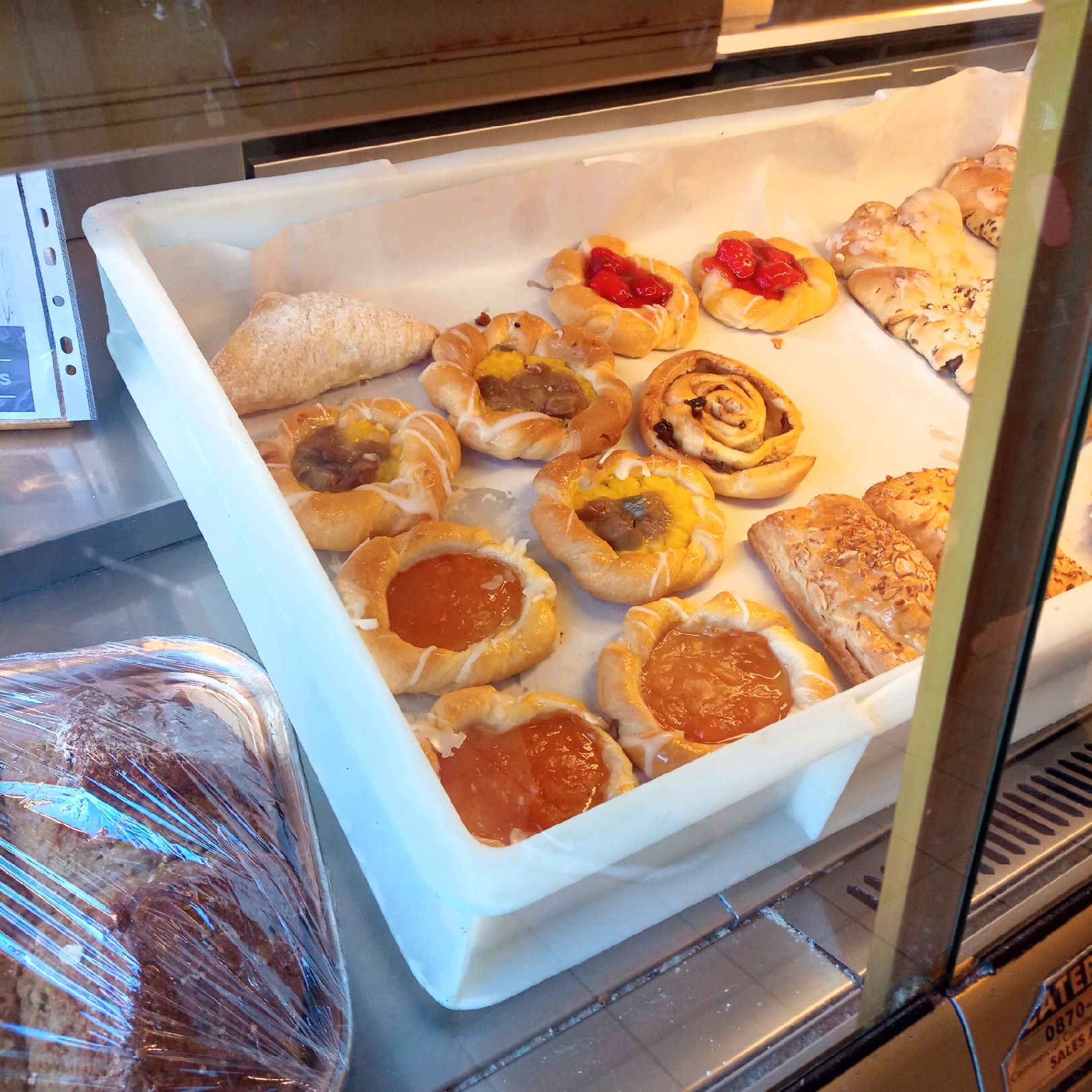 Supersupergirl's Food Reviews Tudor Bakery, a traditional English