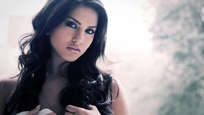 Web Babe Sunny Leone HD Wallpapers