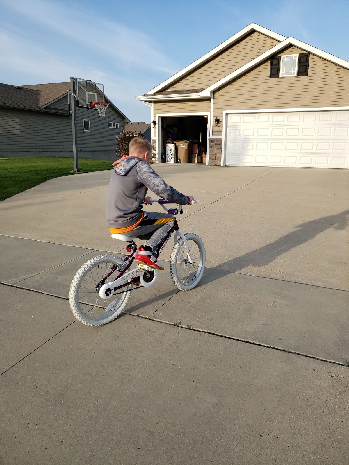 Ryan, Janelle, Kayson & Cora: Kayson - BIKE