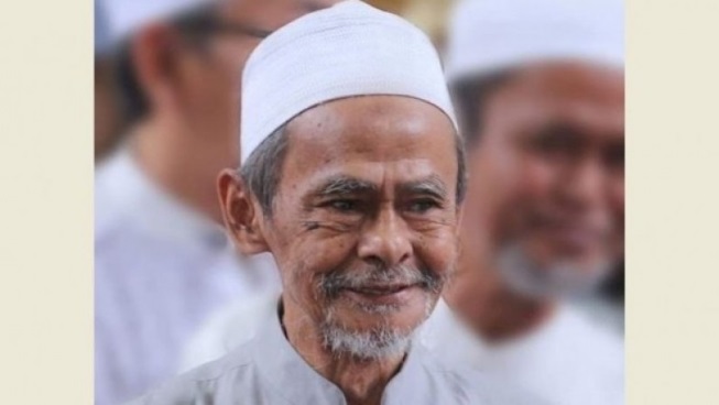  KH Nawawi Abdul Jalil Pemimpin Pesantren Sidogiri Biodata Alm. KH Nawawi Abdul Jalil Pemimpin Pesantren Sidogiri