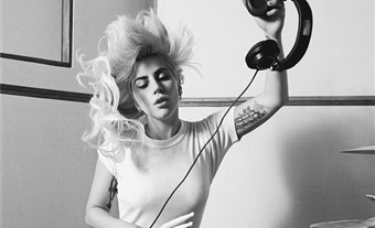 Lady Gaga estrenó el sencillo “John Wayne”