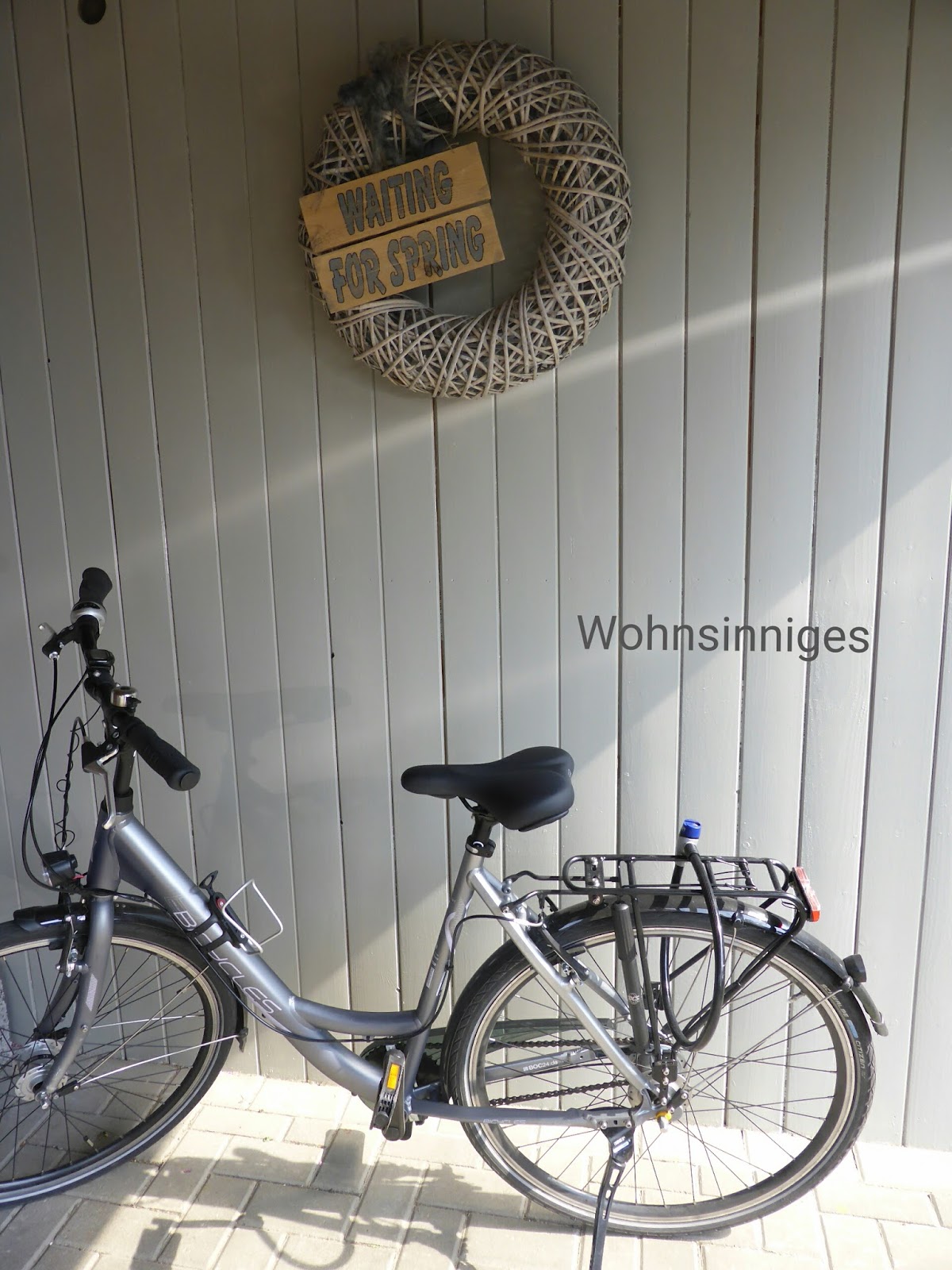 Bilder Zu Fahrrad An Die Wand Hängen