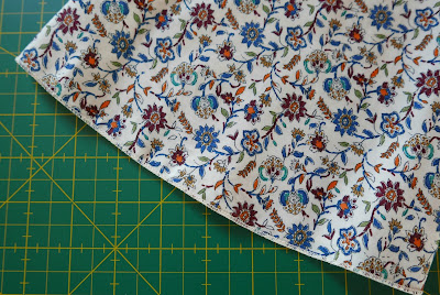 Detalle manga acampanada