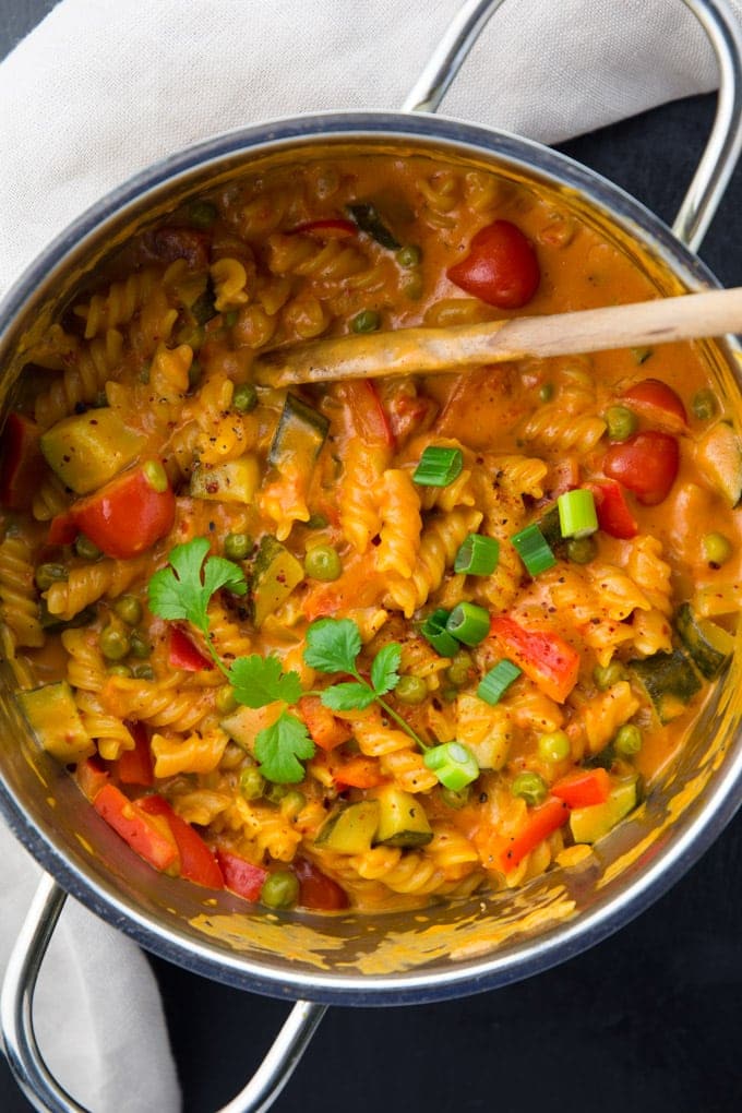 CREAMY VEGAN ONE POT PASTA ASIAN STYLE creamy-vegan-one-pot-pasta-asian-style