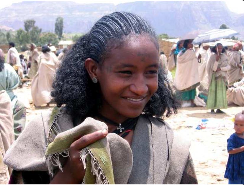  Ethopia girl hair dressing 