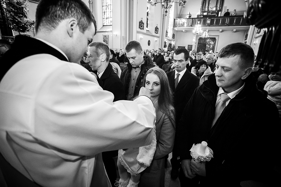 chrzest święty Niemce, fotograf chrzest Lublin, fotograf Niemce, zdjęcia ze chrztu
