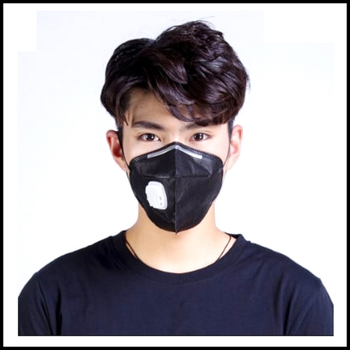 Скачай приложение где маски. Черная маска. Защитная маска для лица. Маска для лица черная. Маска для лица мужская.